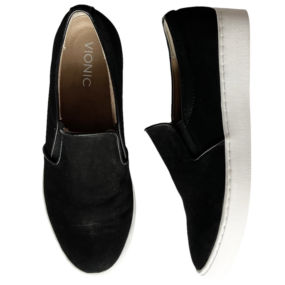 Vionic Women's Black Velvet Slip-On Sneakers